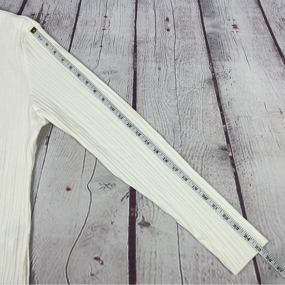 Forever 21 Bite Me Embroidered T Rex Dinosaur Top Cream Green Size XL - Picture 7 of 10